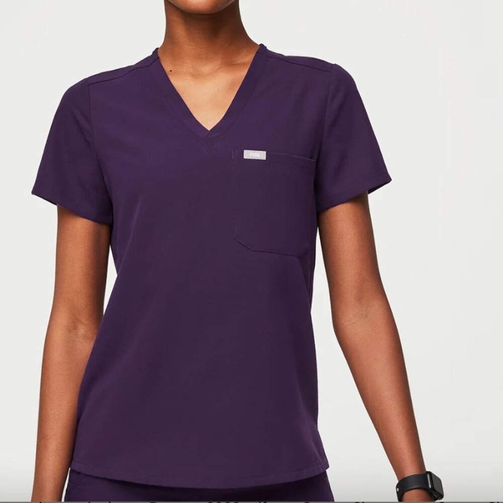 FIGS Catarina one-pocket scrub top (XS, purple jam)